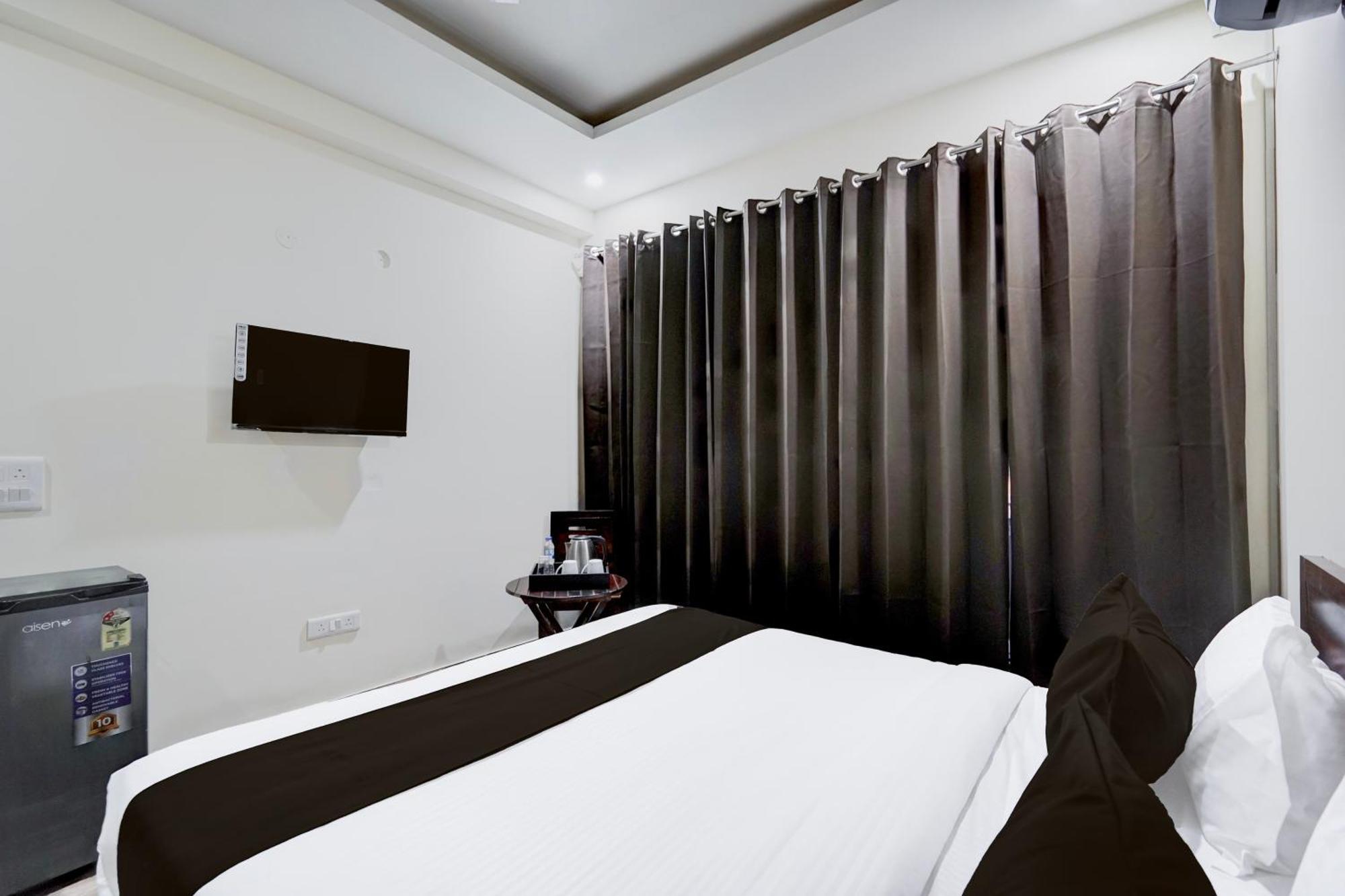 Townhouse Delight Inn Gurgaon Eksteriør billede