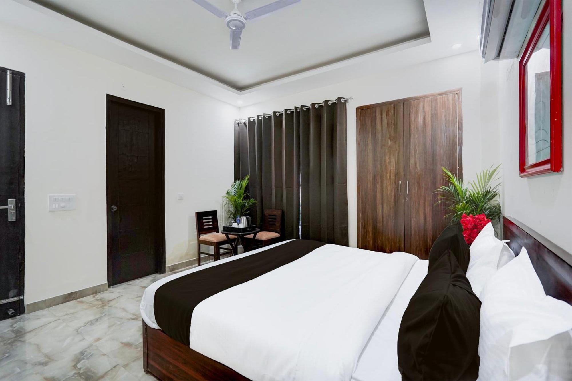 Townhouse Delight Inn Gurgaon Eksteriør billede