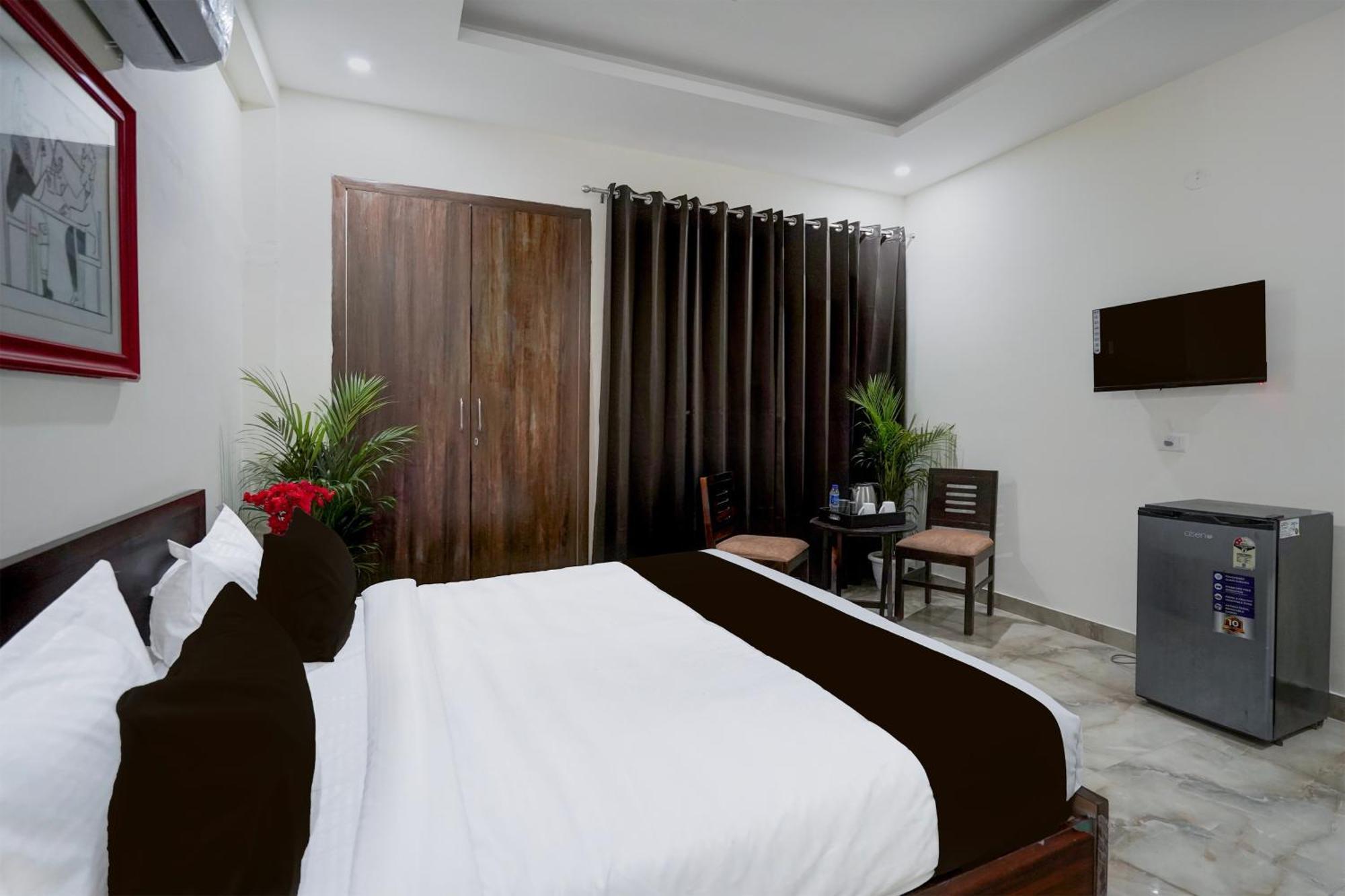 Townhouse Delight Inn Gurgaon Eksteriør billede