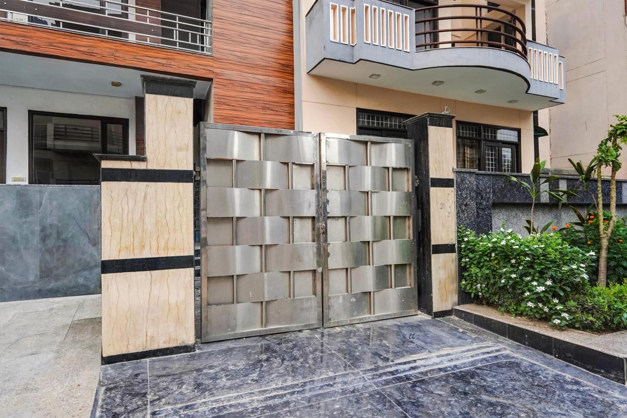 Townhouse Delight Inn Gurgaon Eksteriør billede