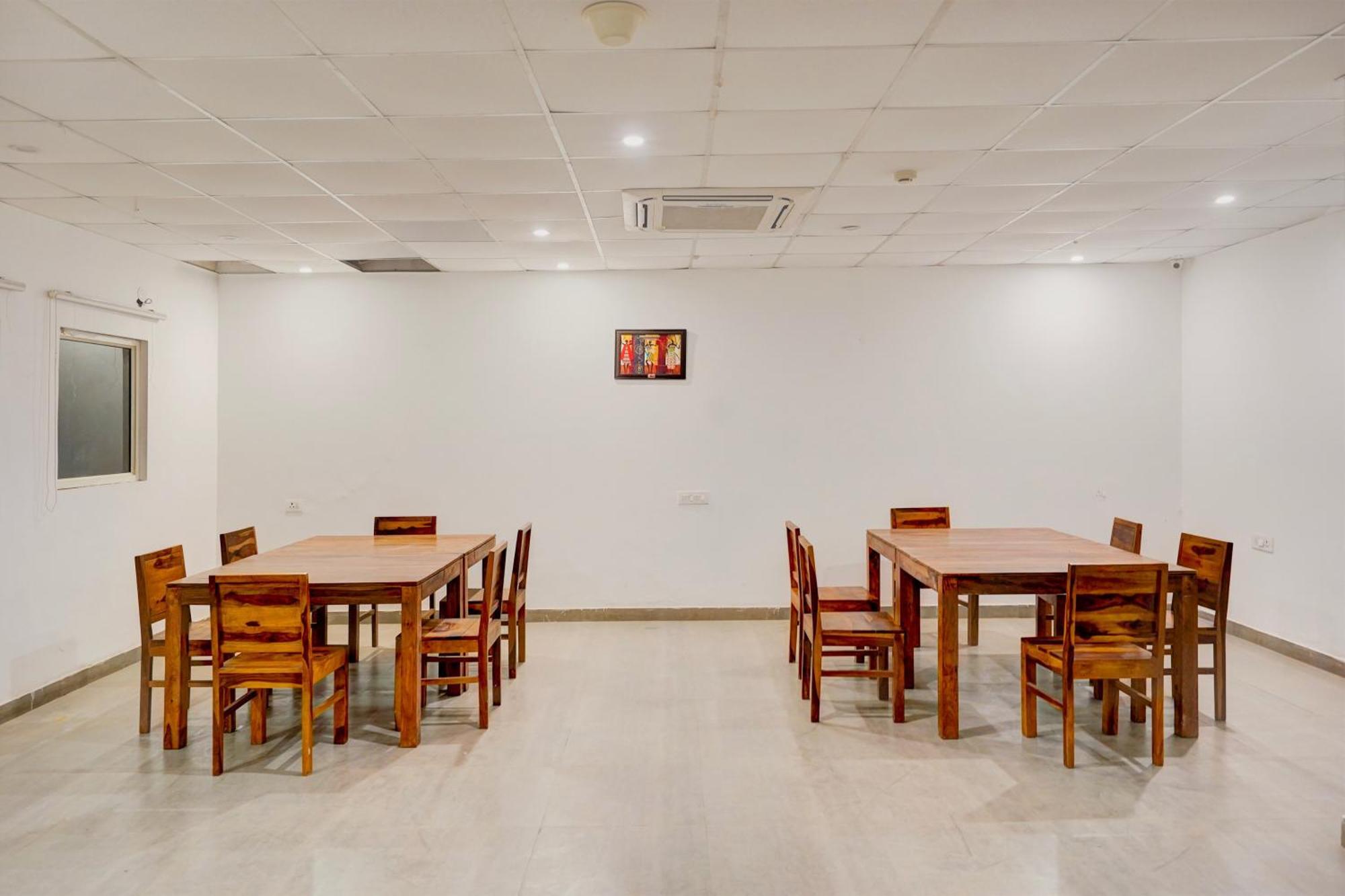 Townhouse Delight Inn Gurgaon Eksteriør billede